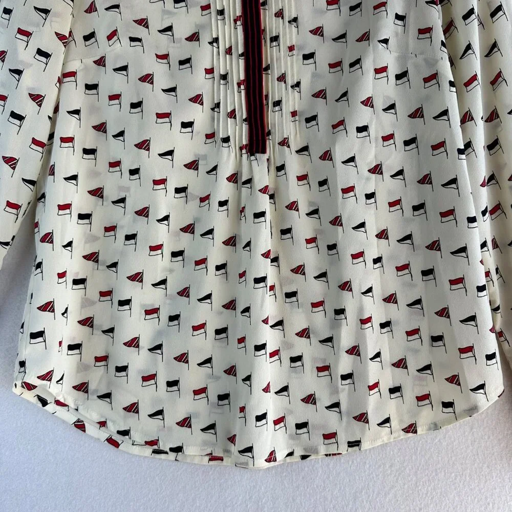 Talbots Shirt Womens Size 6 Petite Small Cream Nautical Coastal Blouse Travel - Picture 5 of 13